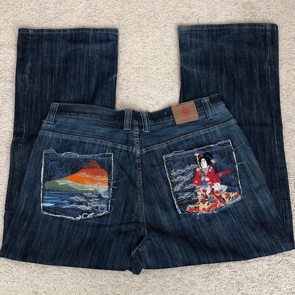 Men's Straight Dark Blue Back-Pocket Embroidered Jeans